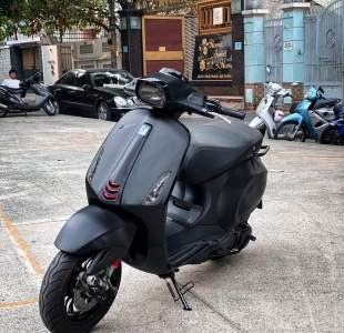 VESPA - ĐEN NHÁM