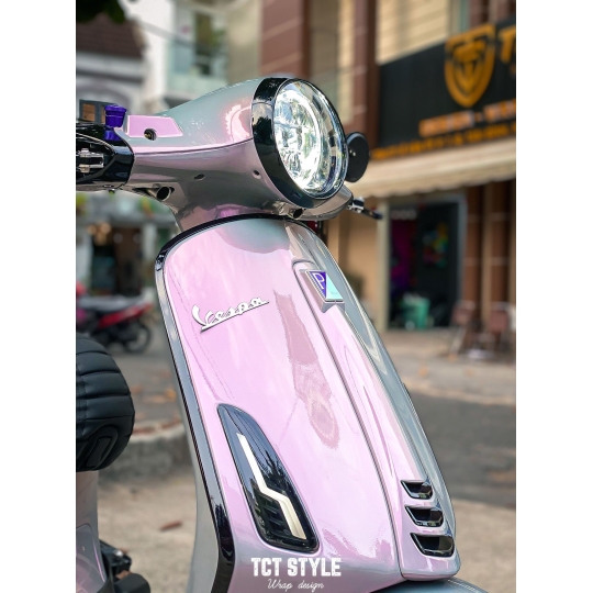 VESPA - ÁNH HỒNG