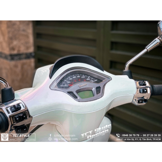 VESPA - TRẮNG ÁNH HỒNG