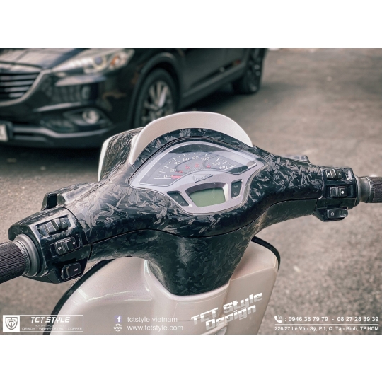 VESPA - PHỐI ĐEN TRẮNG