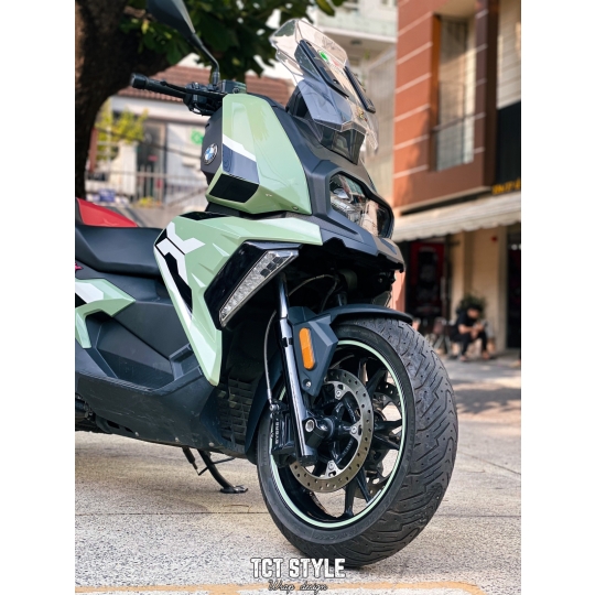 BMW C400X - MINT