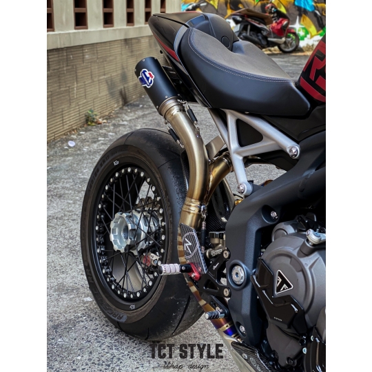 TRUIMPH SPEED TRIPLE 1200RS 