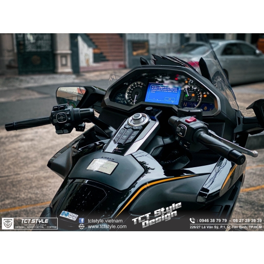 HONDA GOLDWING